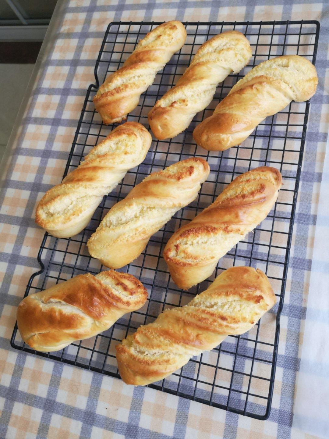 椰蓉面包棒 | 附自制椰蓉馅 两种整形方法