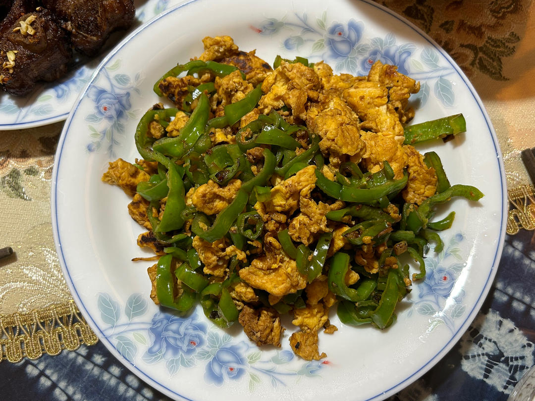 厨师长教你：“青椒炒鸡蛋”的家常做法 ,非常下饭