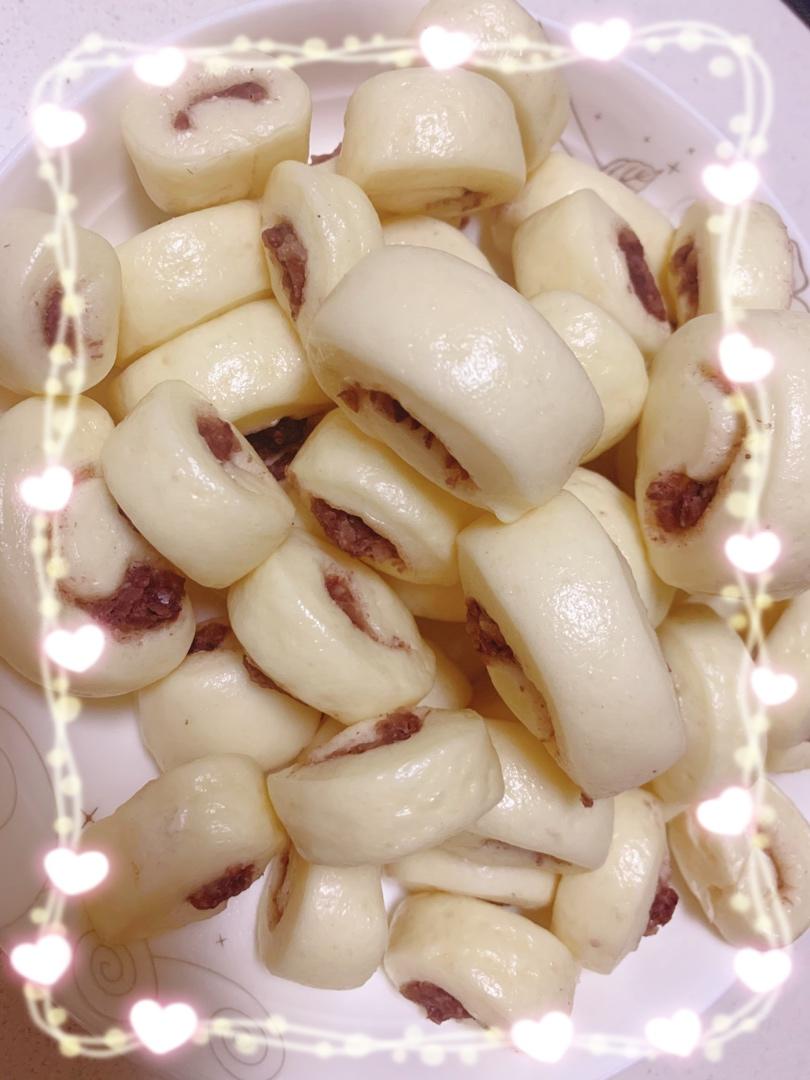 五彩奶香豆沙小馒头