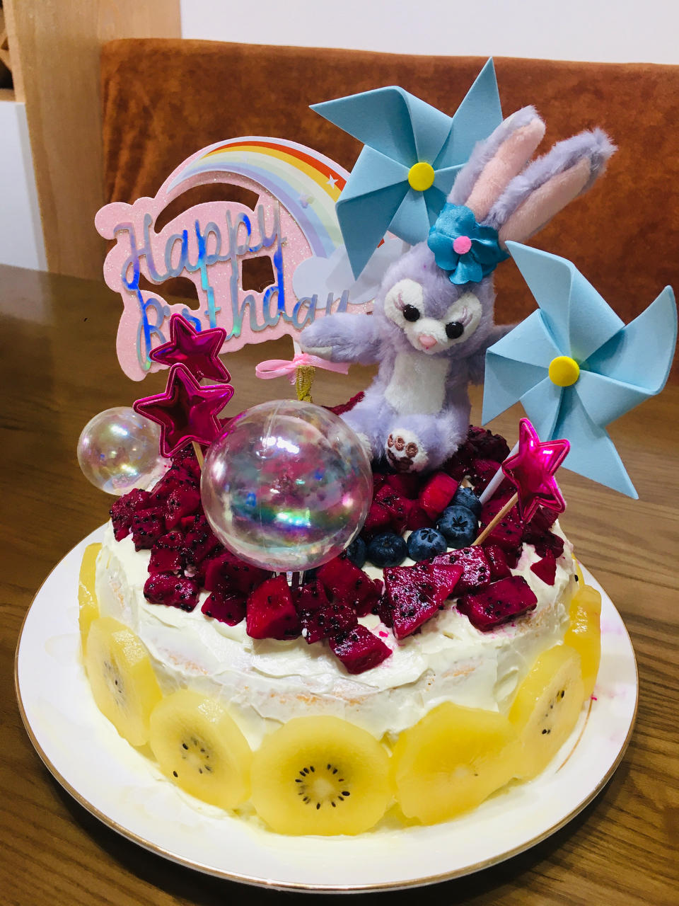 新手必成8寸生日蛋糕（详细多图干货经验分享，解决戚风蛋糕塌陷，奶油饰面涂不好，烤箱温度不好掌握等各种问题）