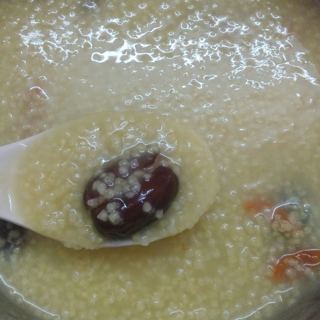 红枣桂圆小米粥