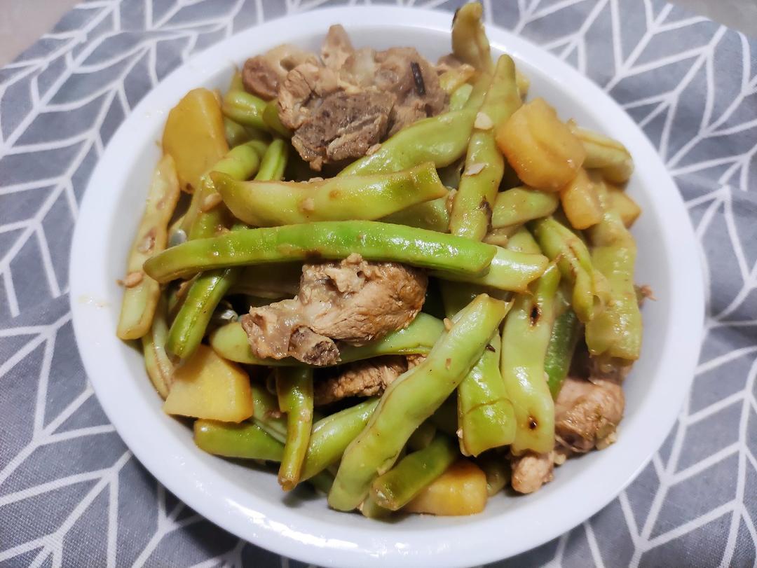 排骨炖土豆豆角