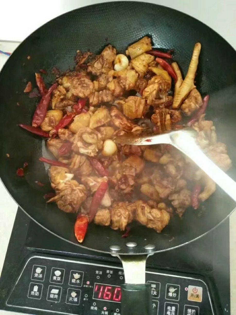 土豆焖鸭