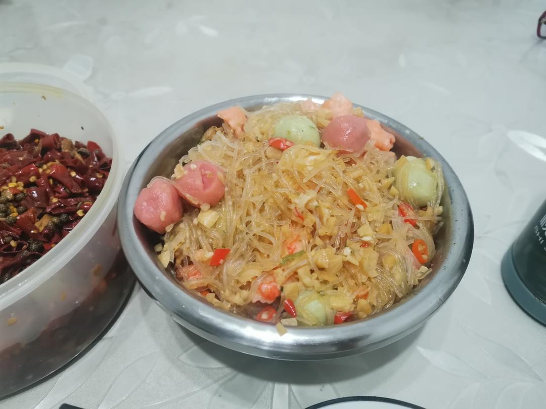 不得不说，这个蒜蓉粉丝煲是粉丝界的天花板