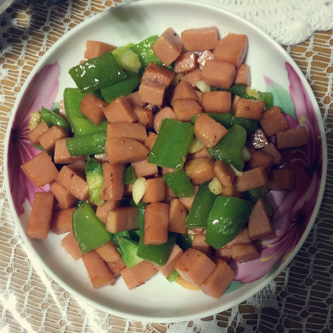 青椒午餐肉