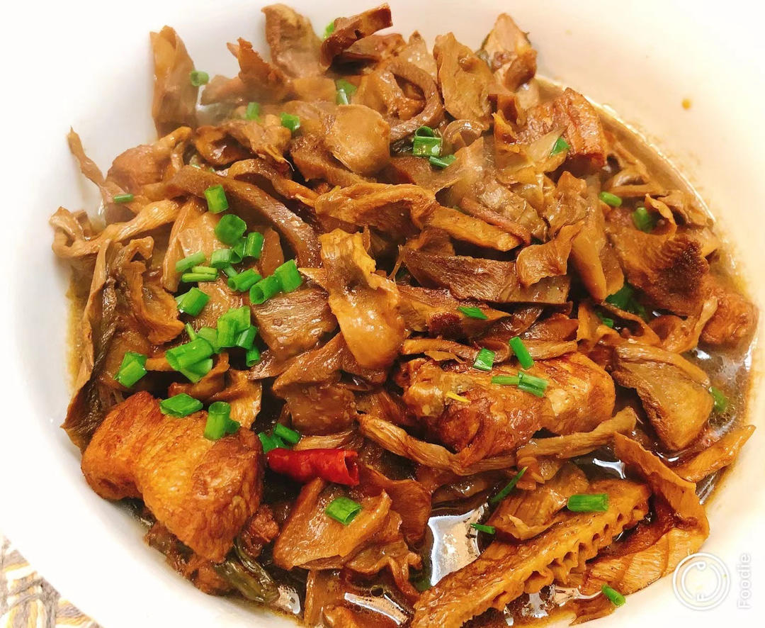 绝对下饭的笋干烧肉