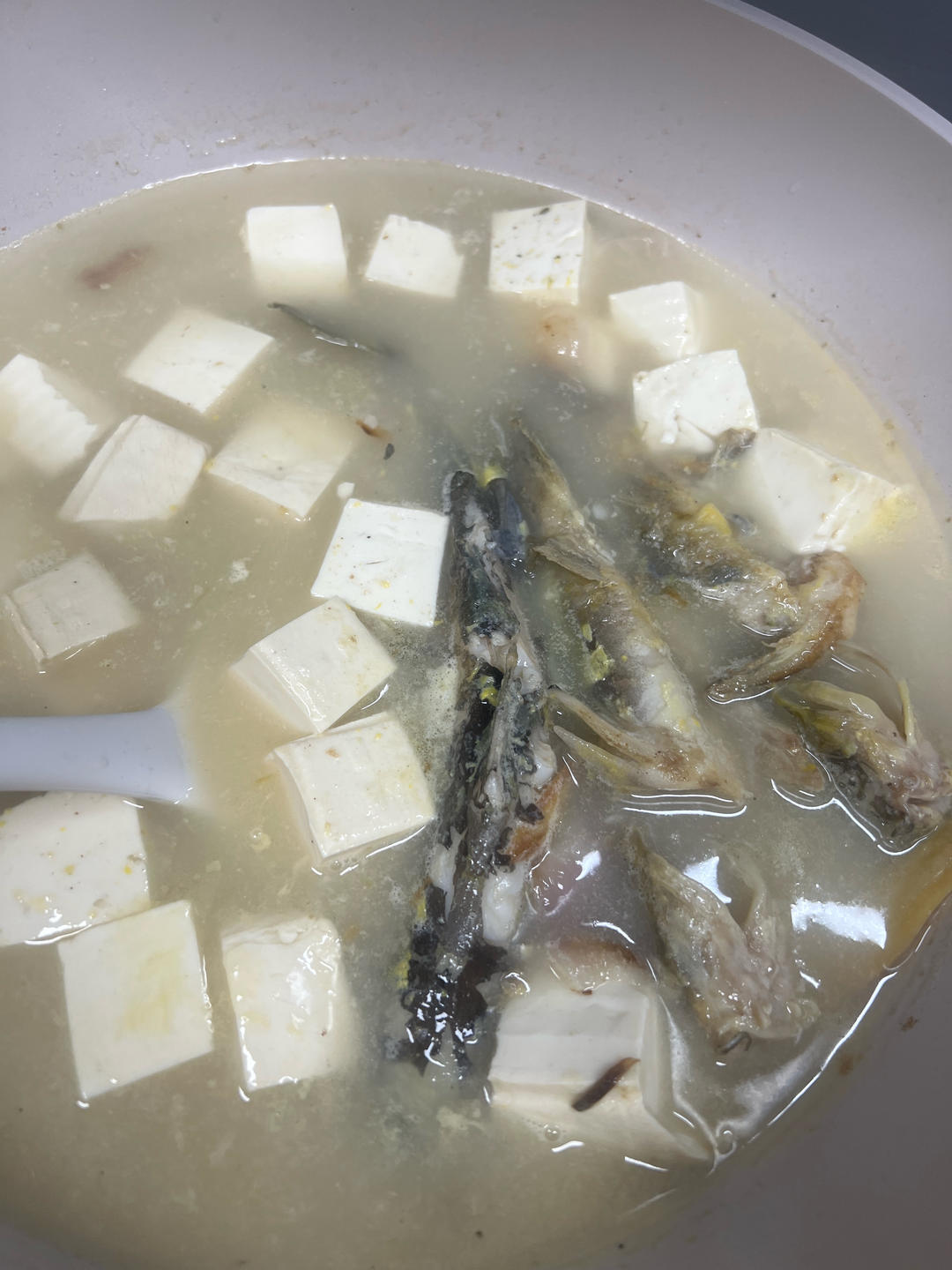 昂刺鱼豆腐汤（黄辣丁）
