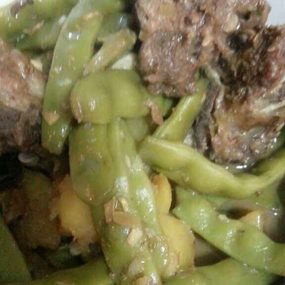 东北排骨炖豆角