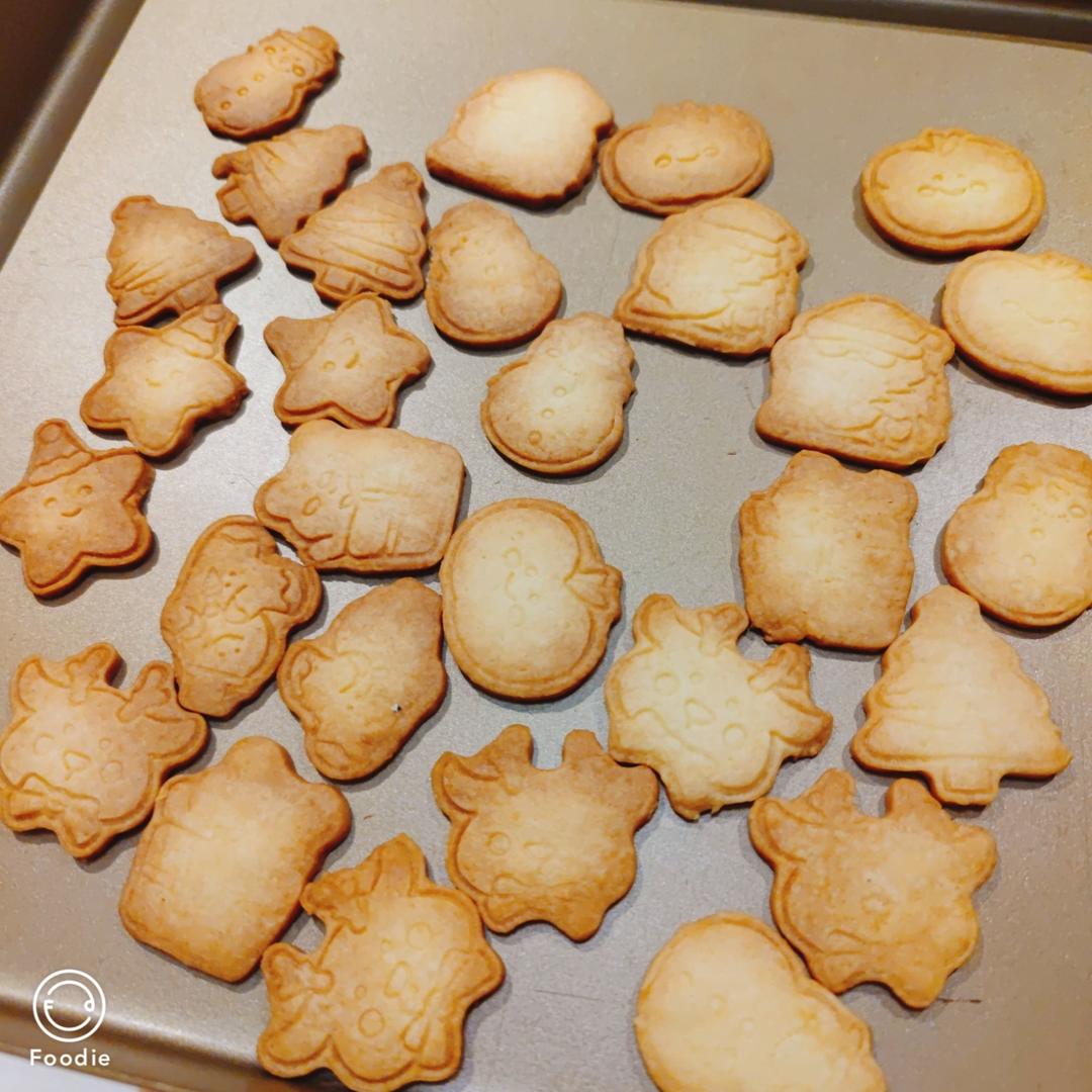 小朋友们超爱的卡通小饼干