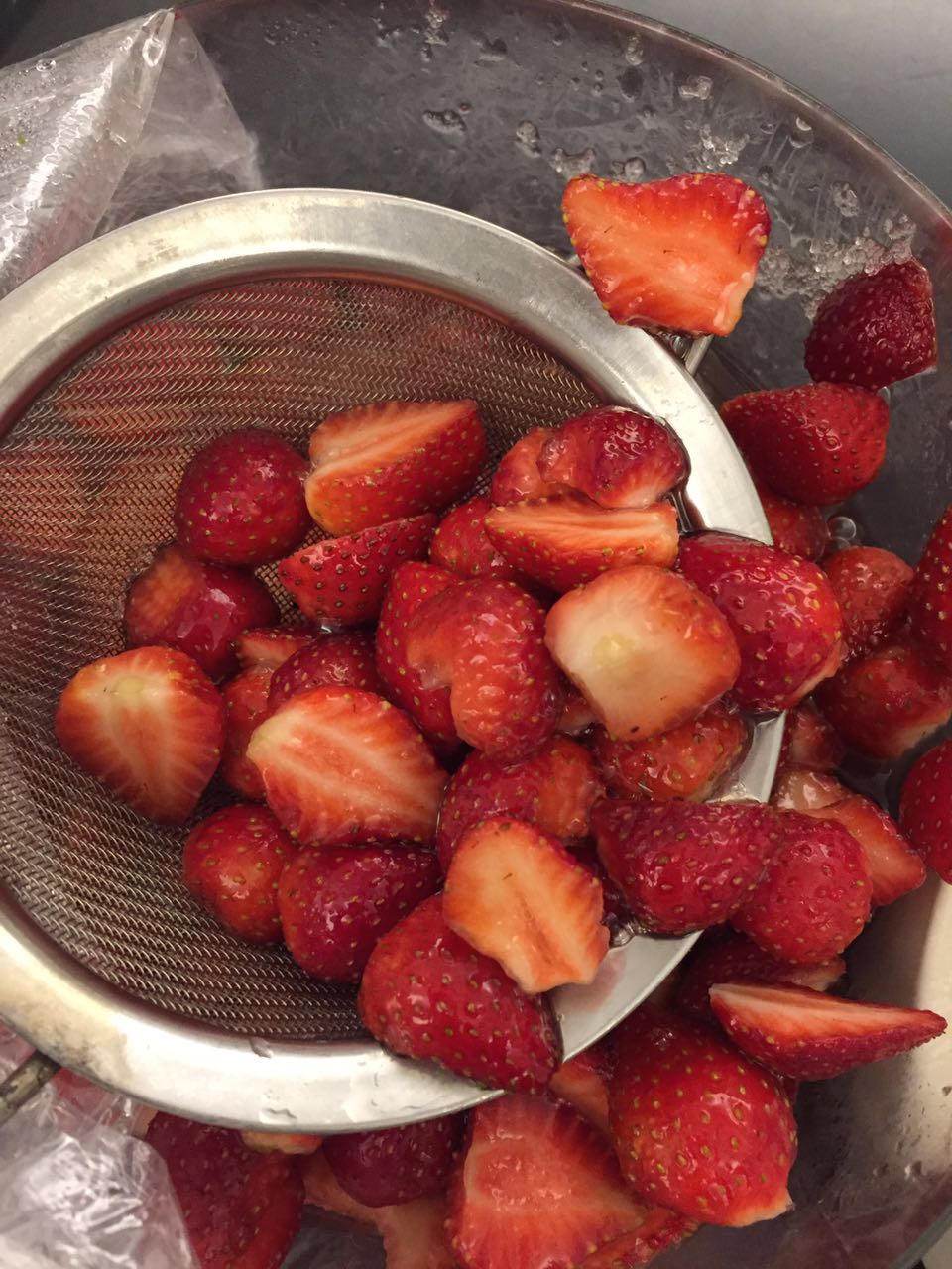 草莓季的草莓酱的做法 步骤7