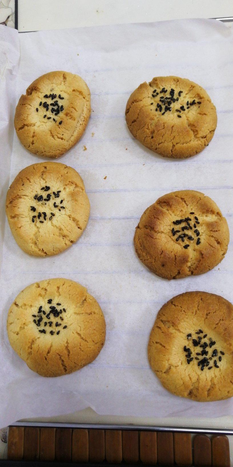 轻轻一按就碎掉的原味桃酥（不输猪油版）