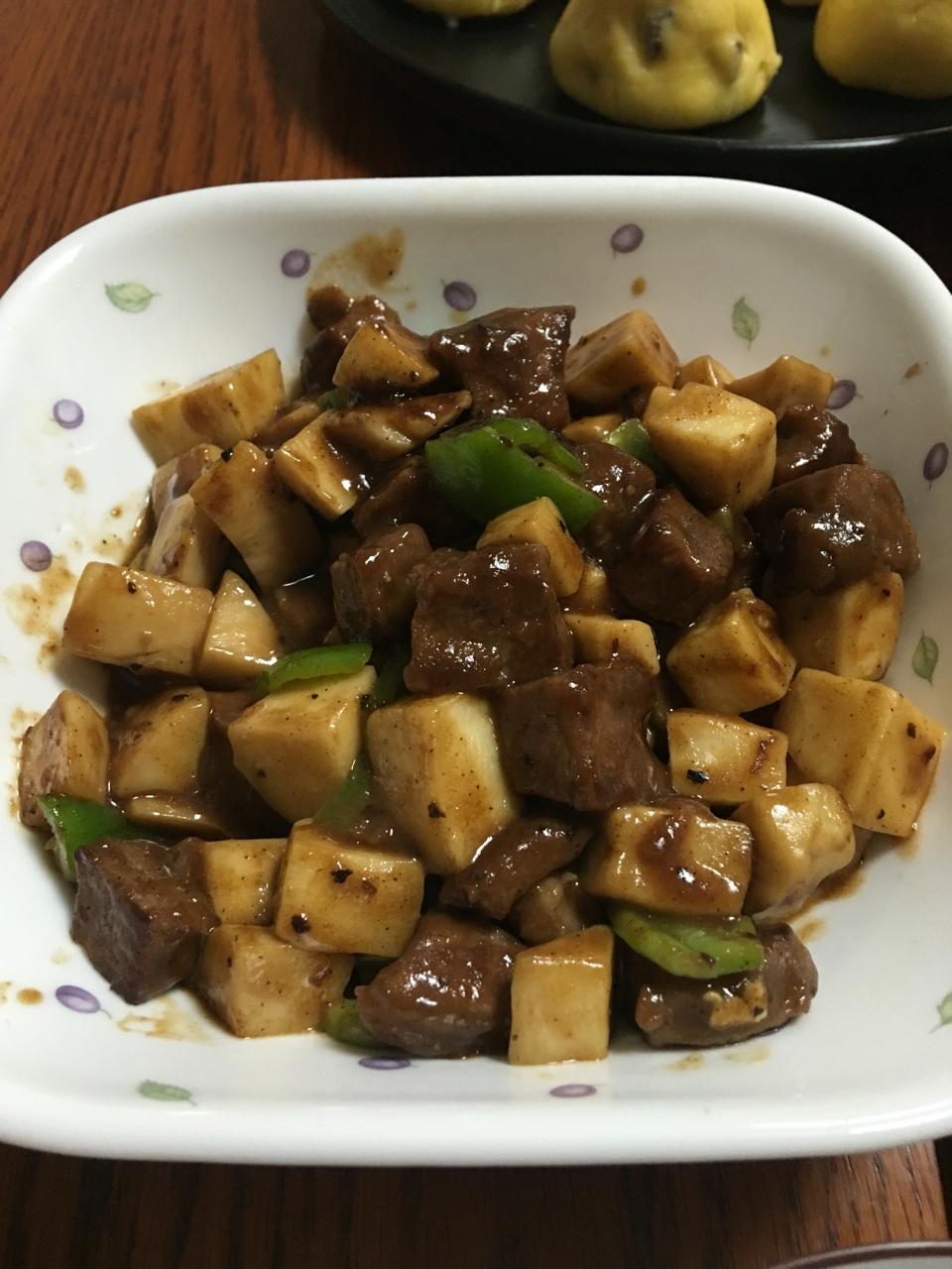 黑椒配牛肉这么好吃，当然是天生一对！——黑椒牛肉粒