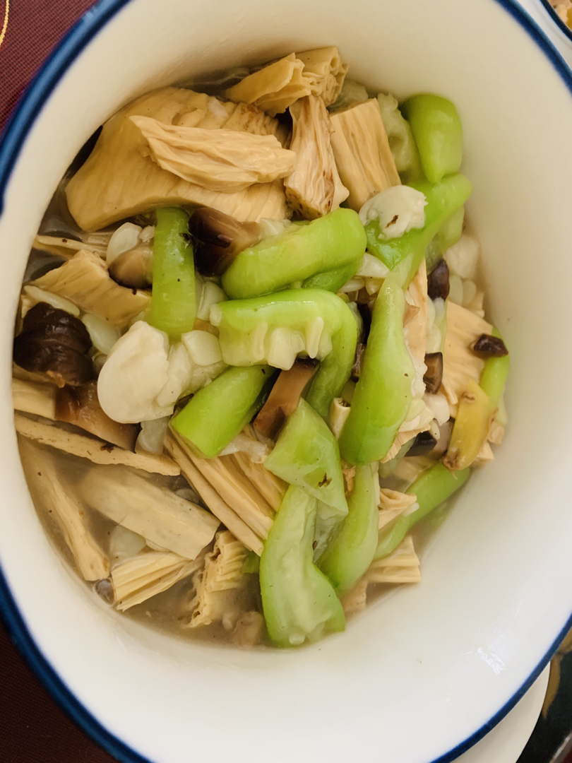 丝瓜焖腐竹 | 素菜做的好吃，真的没有荤菜什么事儿