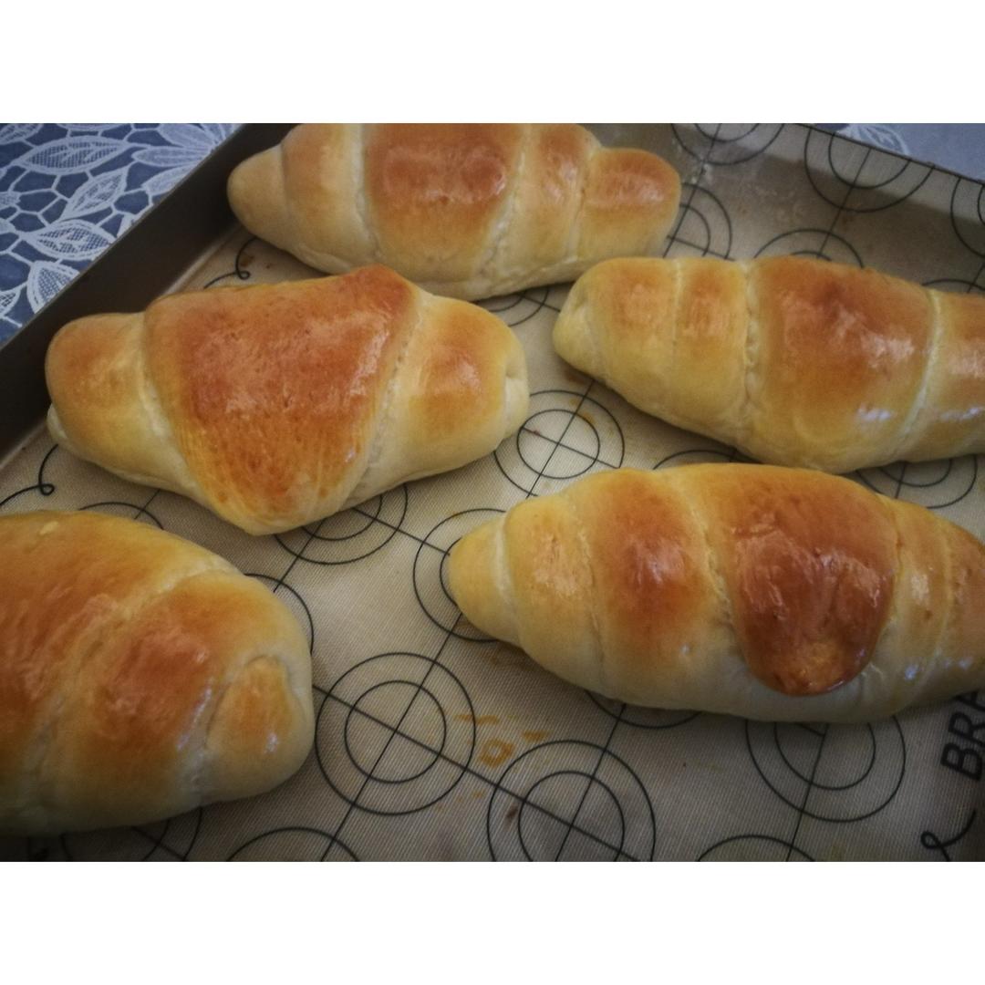黄油面包卷