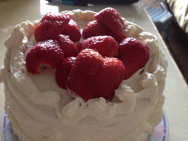 鲜奶油草莓蛋糕