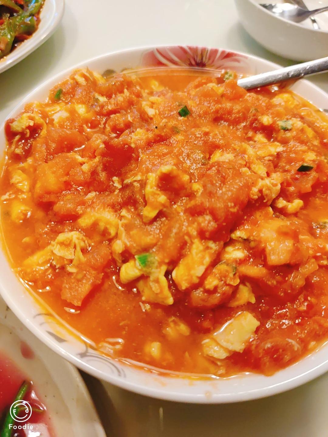 西红柿炒鸡蛋时，多加这一步，鸡蛋香嫩又入味