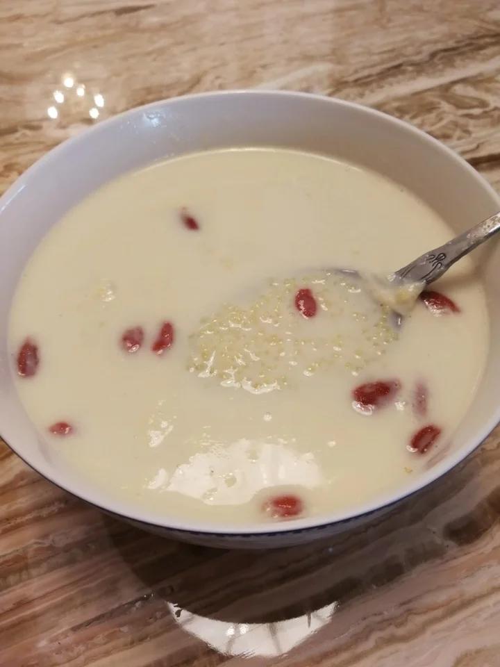 豆浆小米粥