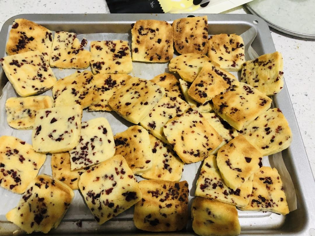 一学就会的蔓越莓曲奇饼干