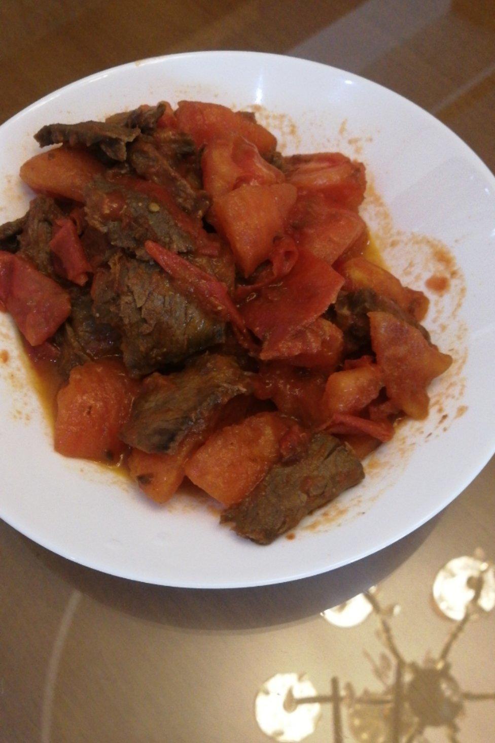 番茄蔬菜炖牛肉