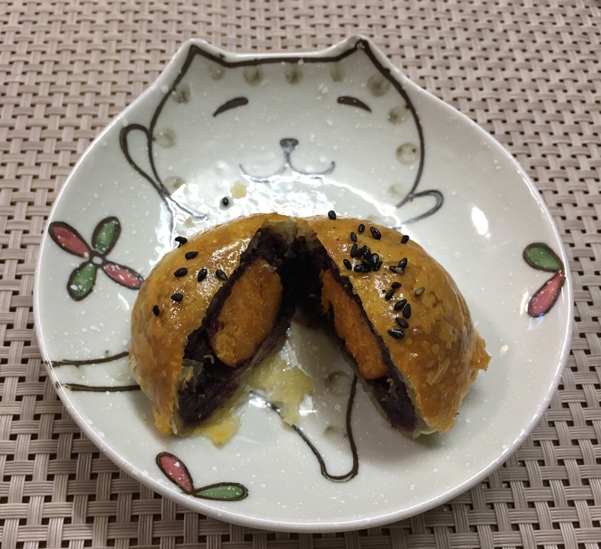 紫薯蛋黄酥的做法 步骤18