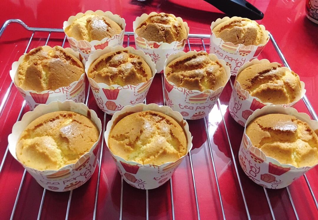 超松软纸杯蛋糕