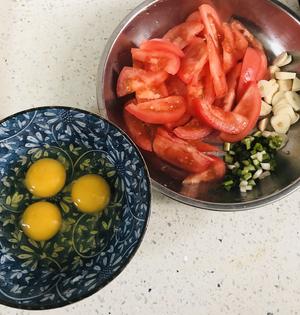 论西红柿炒鸡蛋的灵魂的做法 步骤4