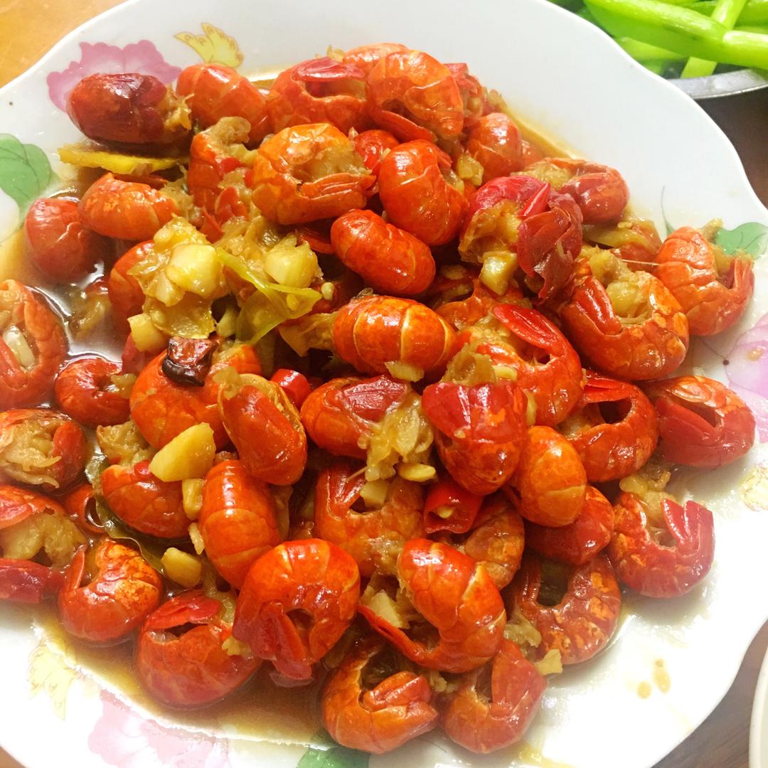 蒜香小龙虾尾