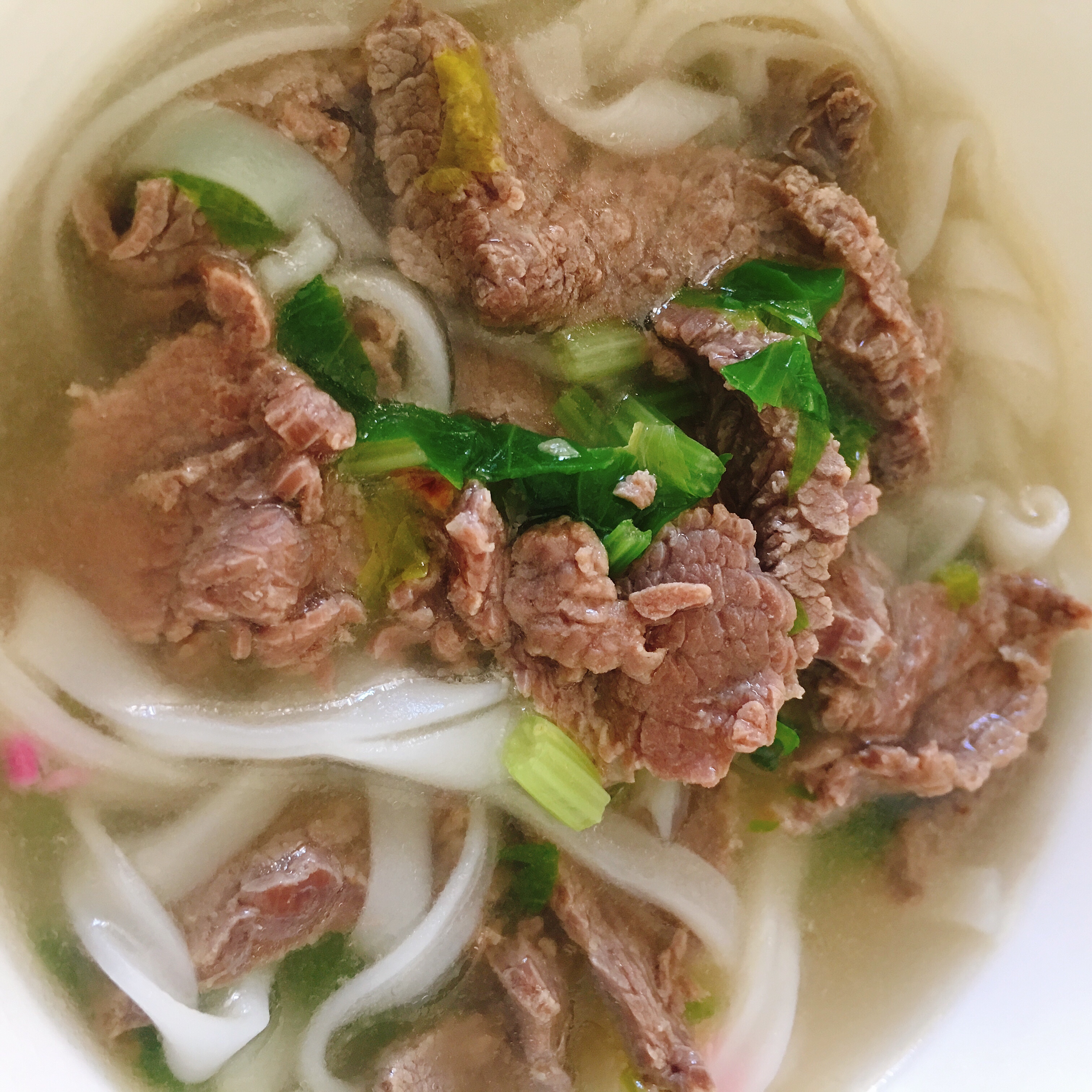潮汕人必吃的牛肉粿条汤
