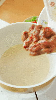 【宝宝辅食】彩椒牛肉的做法 步骤5
