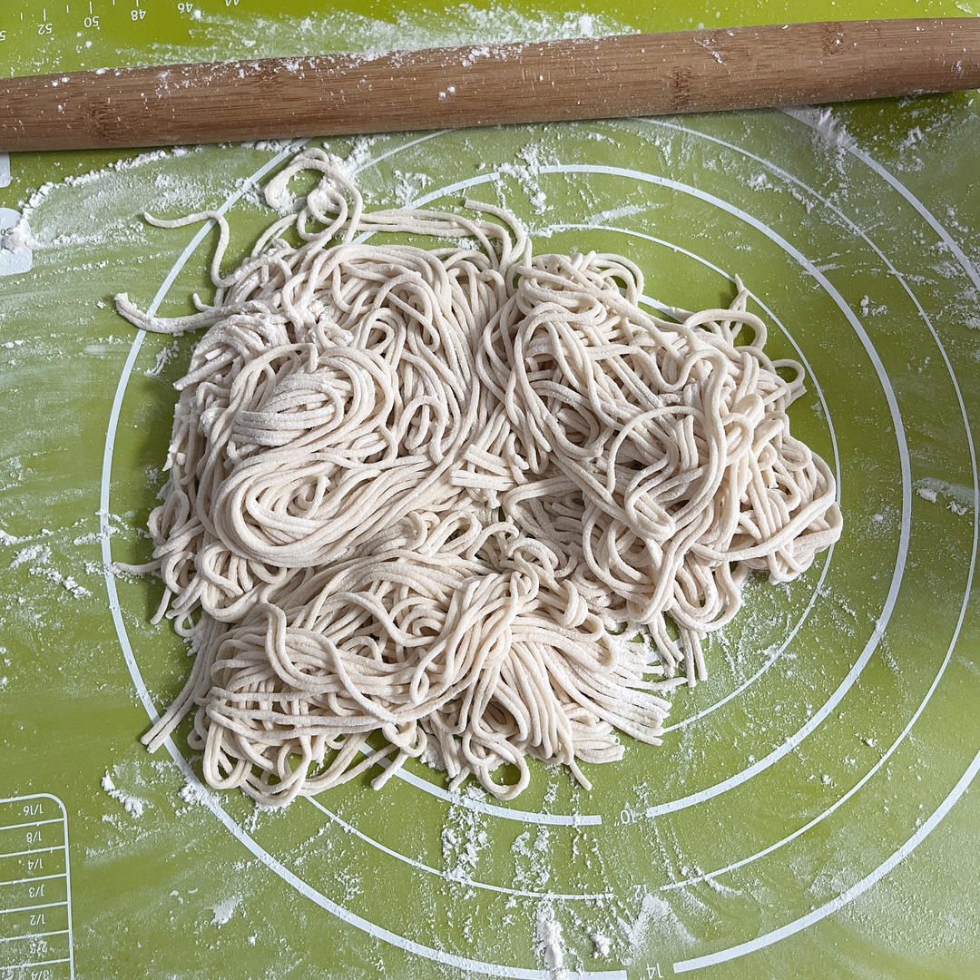 手擀刀切面