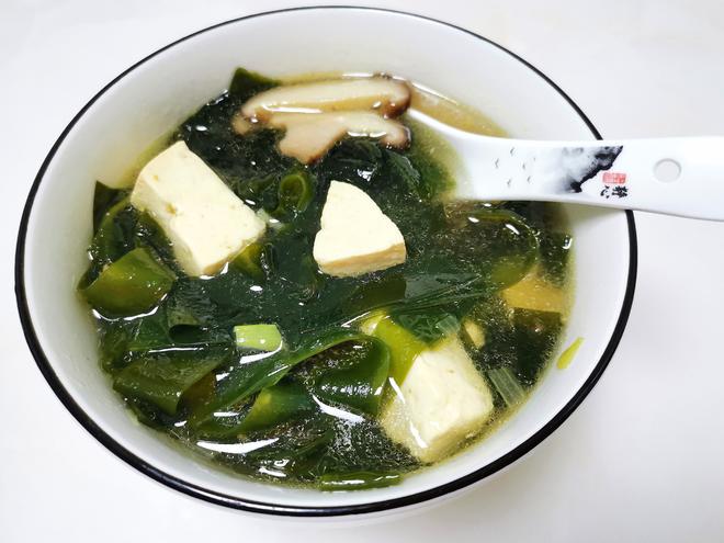 低脂海带豆腐汤的做法