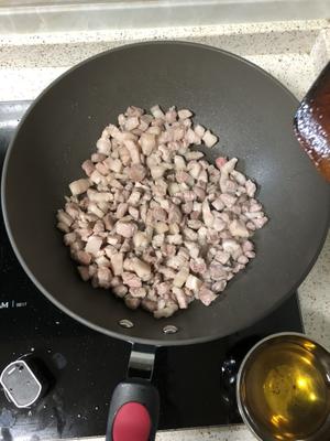 台式卤肉饭的做法 步骤2