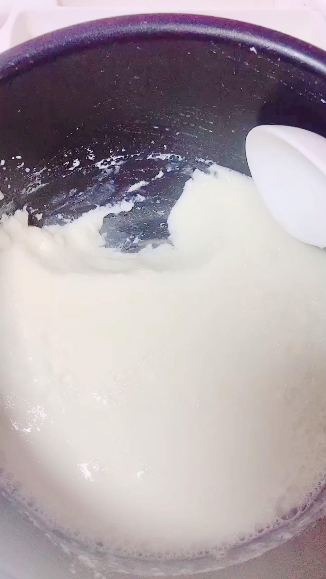 香滑软嫩的石膏豆腐花