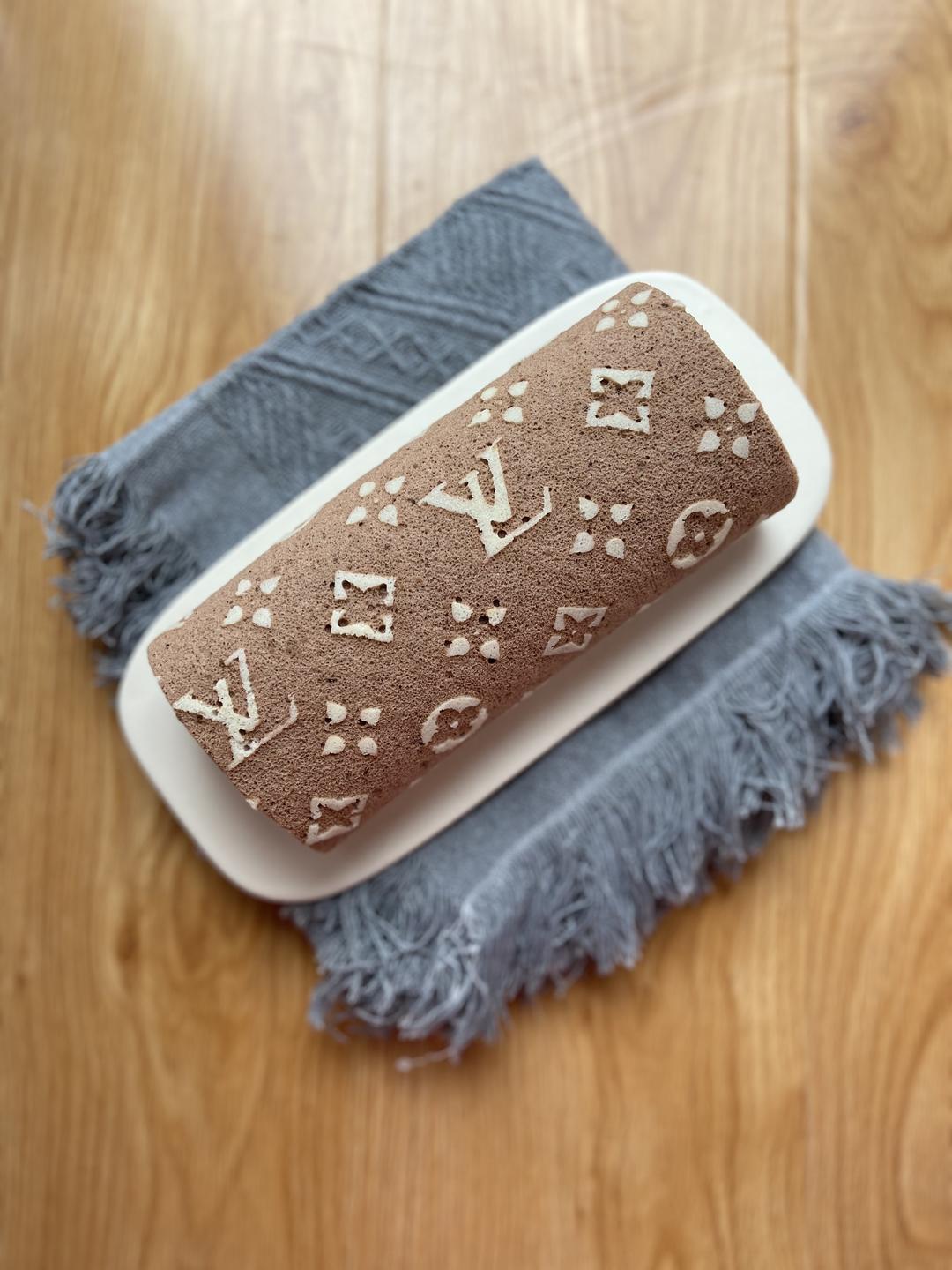 LV老花蛋糕卷✨ 今年过年不送礼，送礼只送LV！