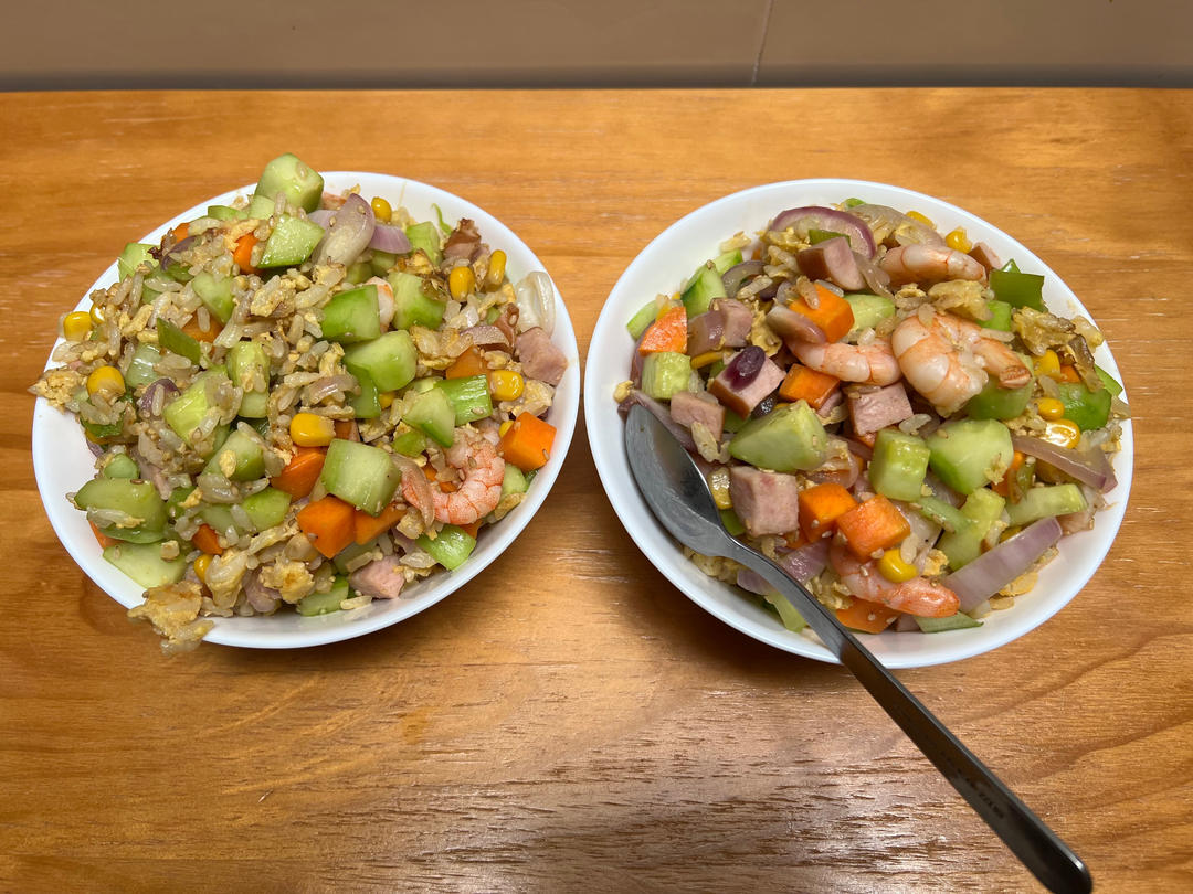 【小高姐】酱油炒饭 普通的炒饭也能做出大厨的味道