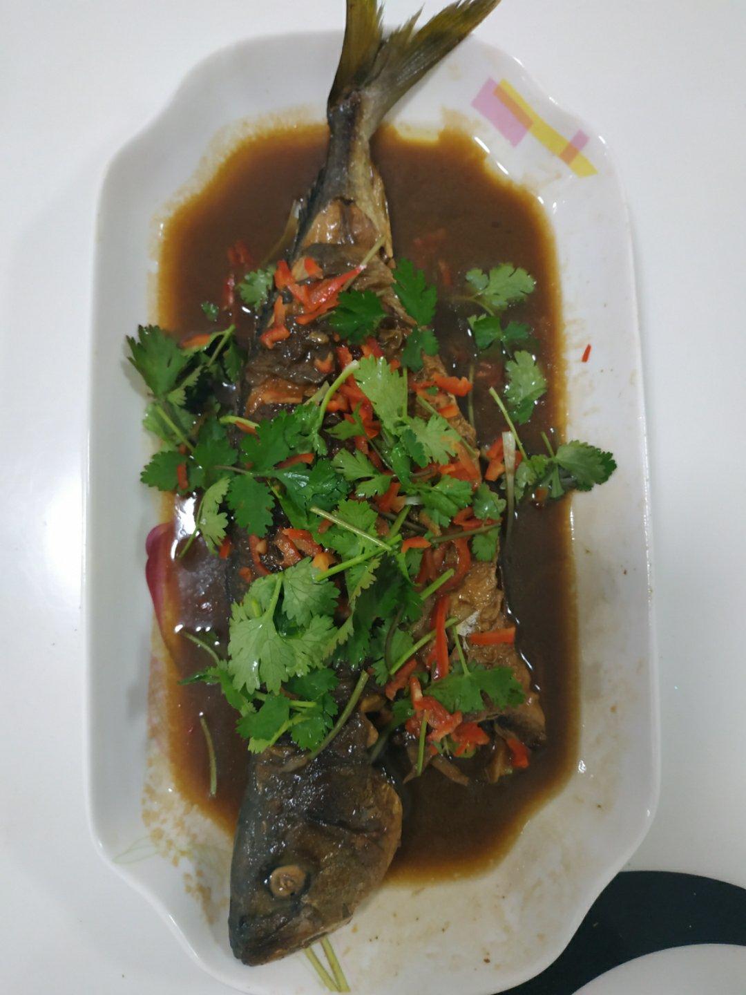家常红烧鱼