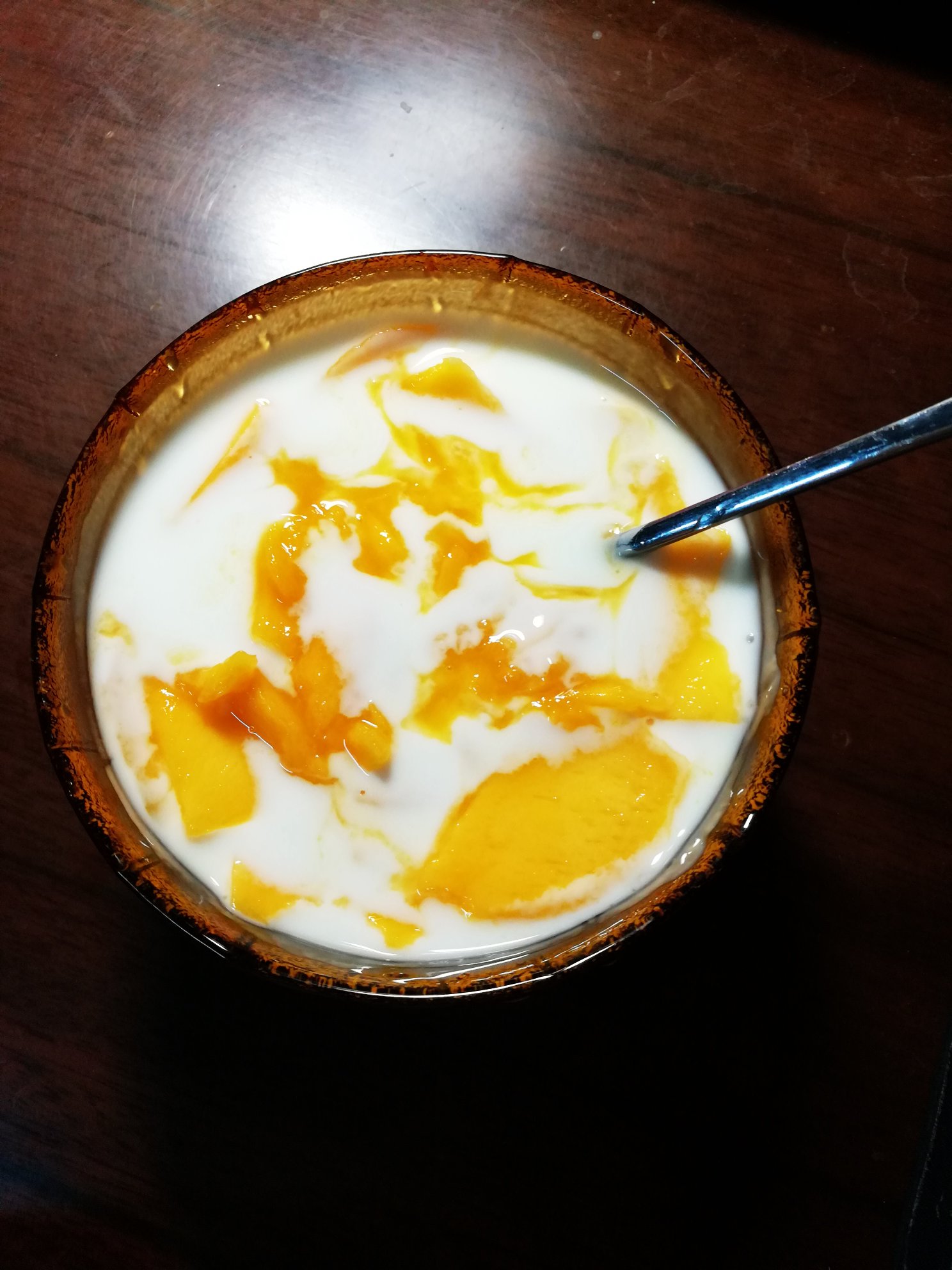 酸奶芒果果粒