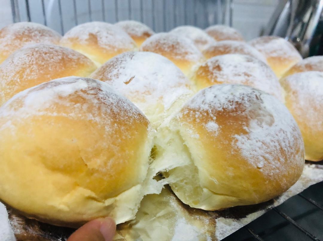 软到不知所措的牛奶卷