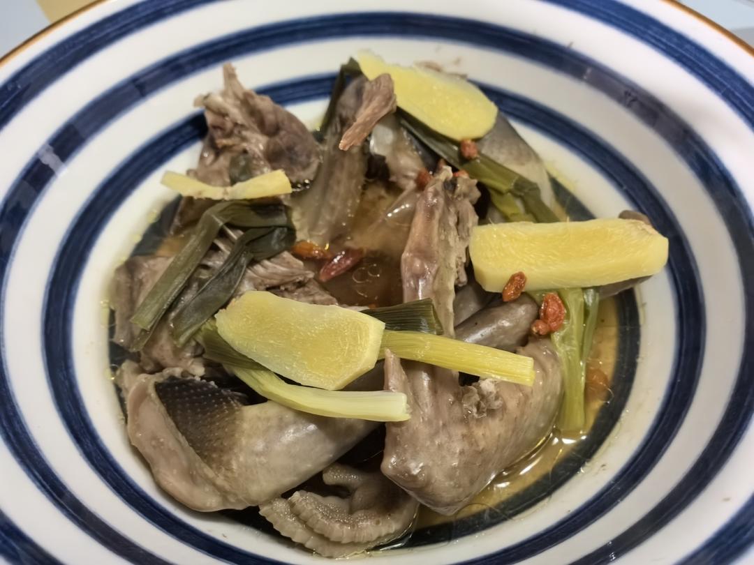 清蒸鸽子