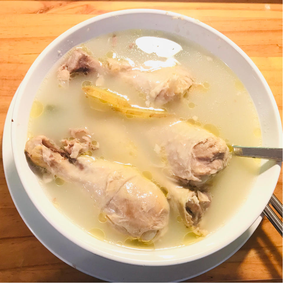 鲜美无敌：清炖鸡汤🐔