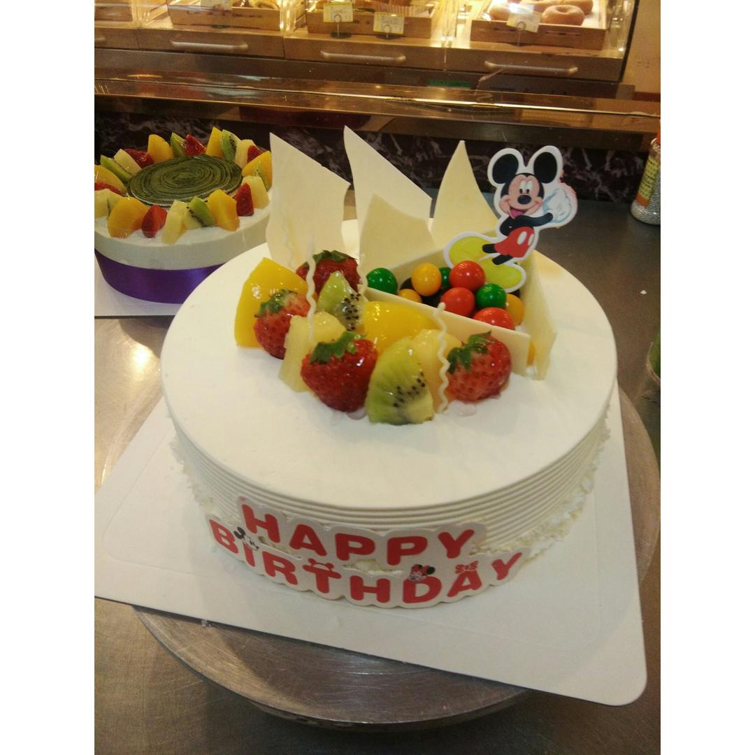 8寸水果生日蛋糕