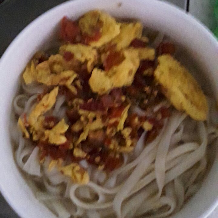 青椒炒蛋盖面