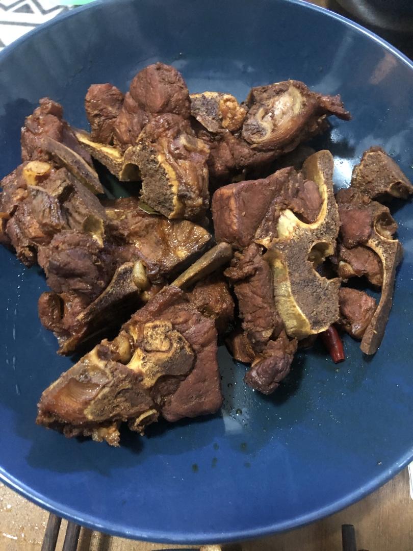 C.J的酱大骨头