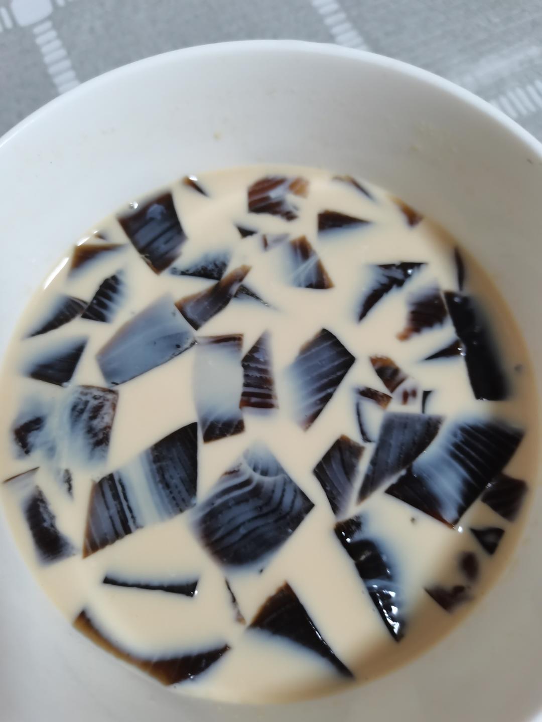 烧仙草焦糖奶茶