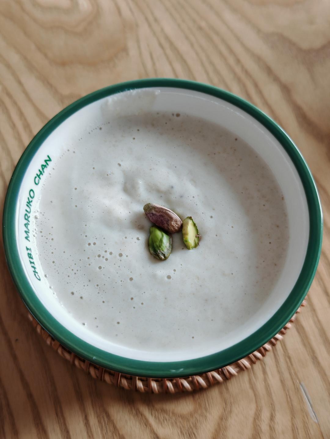 破壁机 香蕉 牛奶 燕麦 奶昔