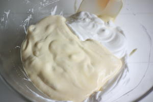 Fluff棉花糖—丑萌莎莉奶油蛋糕的做法 步骤10