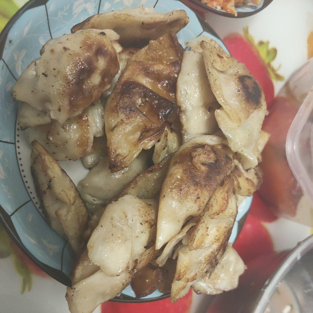 酸白菜猪肉饺子