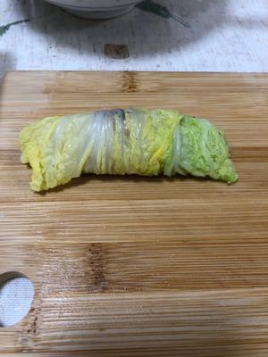 肉酿白菜卷的做法 步骤7