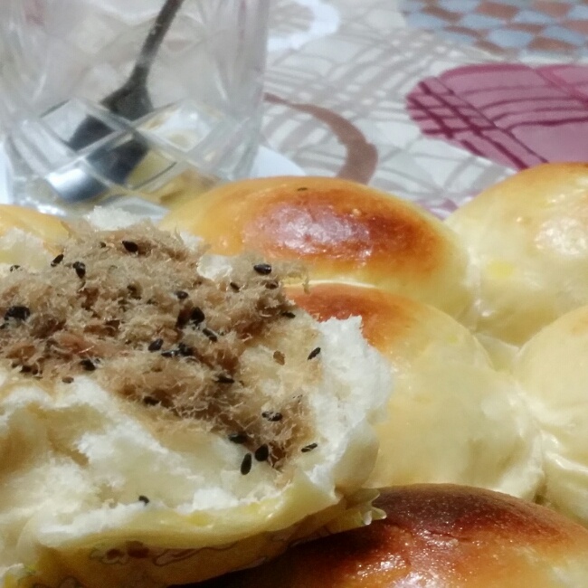 超绵肉松面包