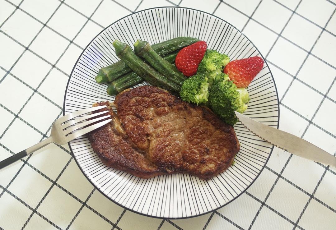 经典黄油煎牛排